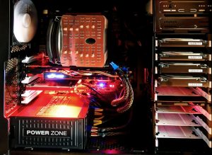 computer innenleben beleuchtet